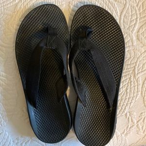 Chaco flip flops